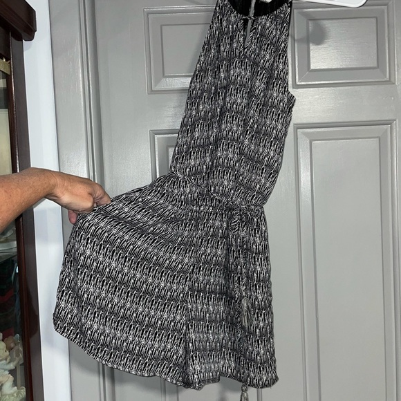 Short Romper. MUST BE BUNDLED - Picture 1 of 11